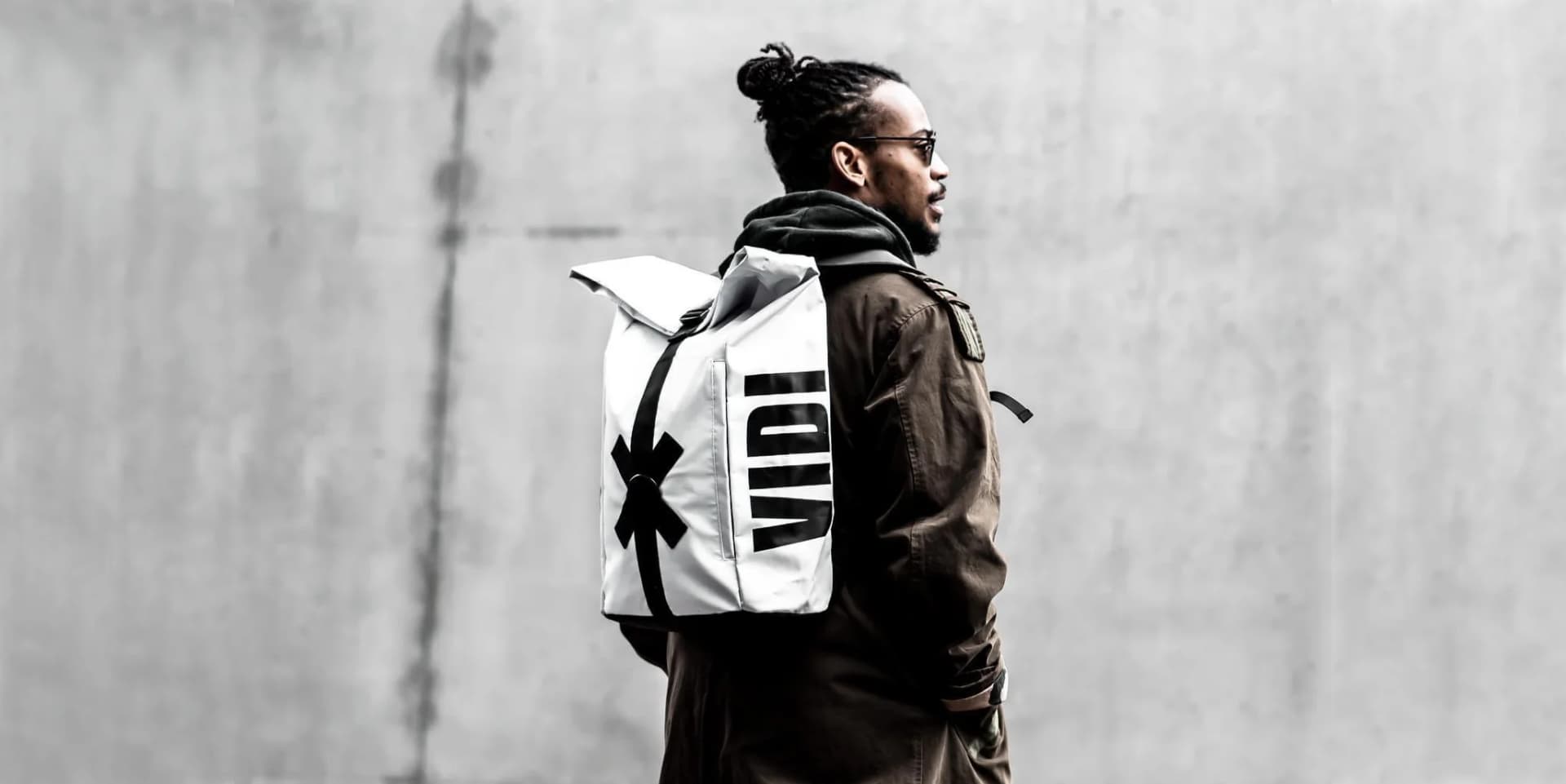 Wasserdichter Rucksack Laptop für Damen und Herren mit perfekter Organisation