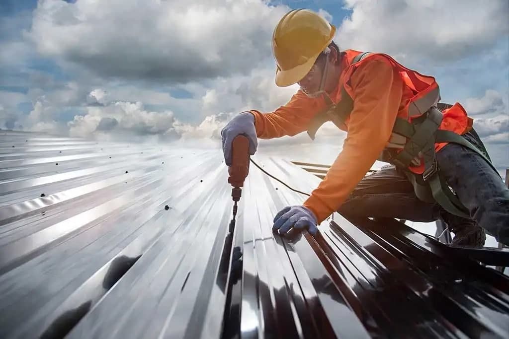 Commercial Roofing Services by DRAM – Long-Lasting Protection for Your Business