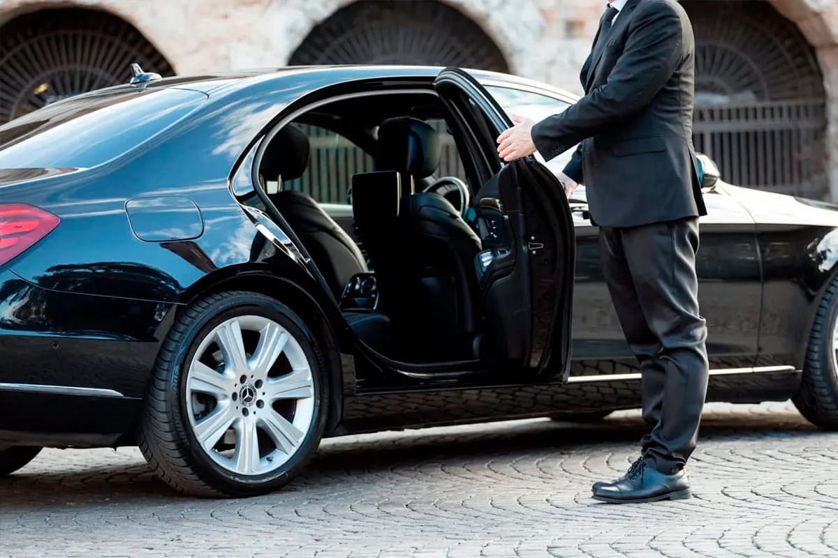 Car Service from Vancouver Airport with Clean, Comfortable Vehicles