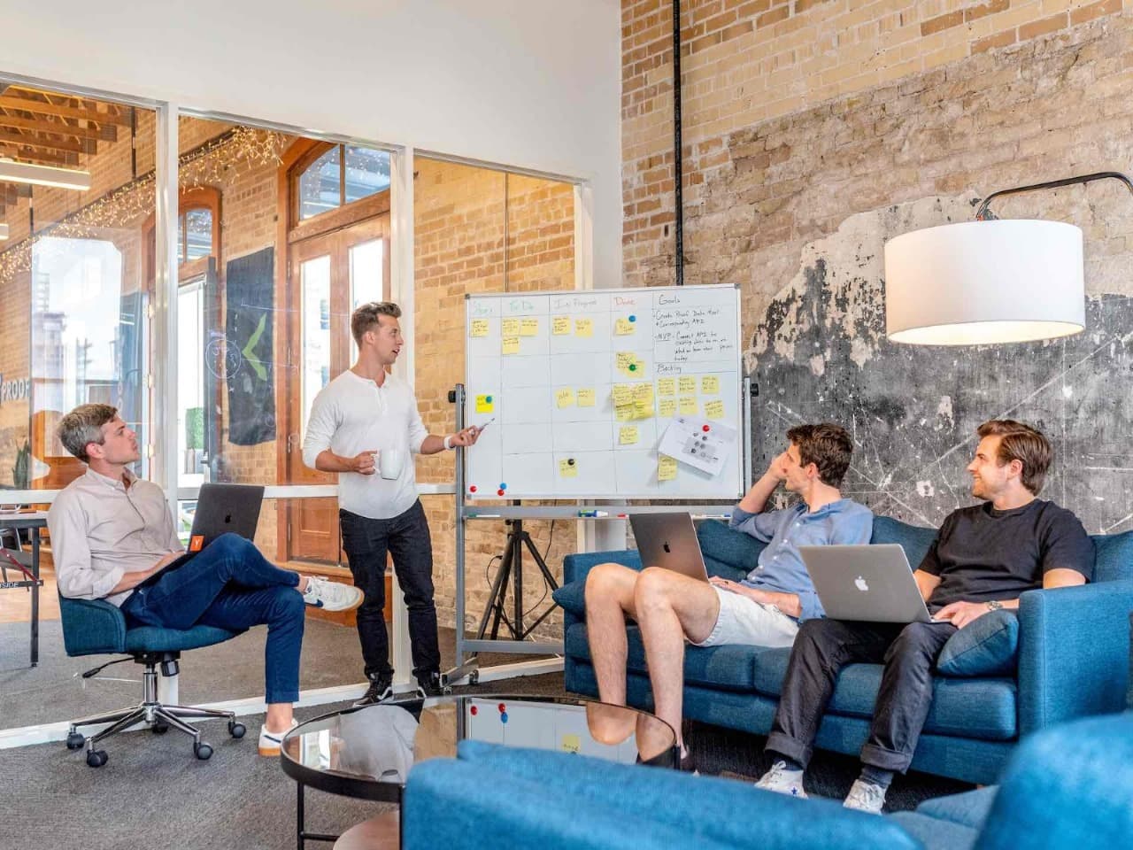 Why You Need a Business Coach Los Angeles to Level Up Success