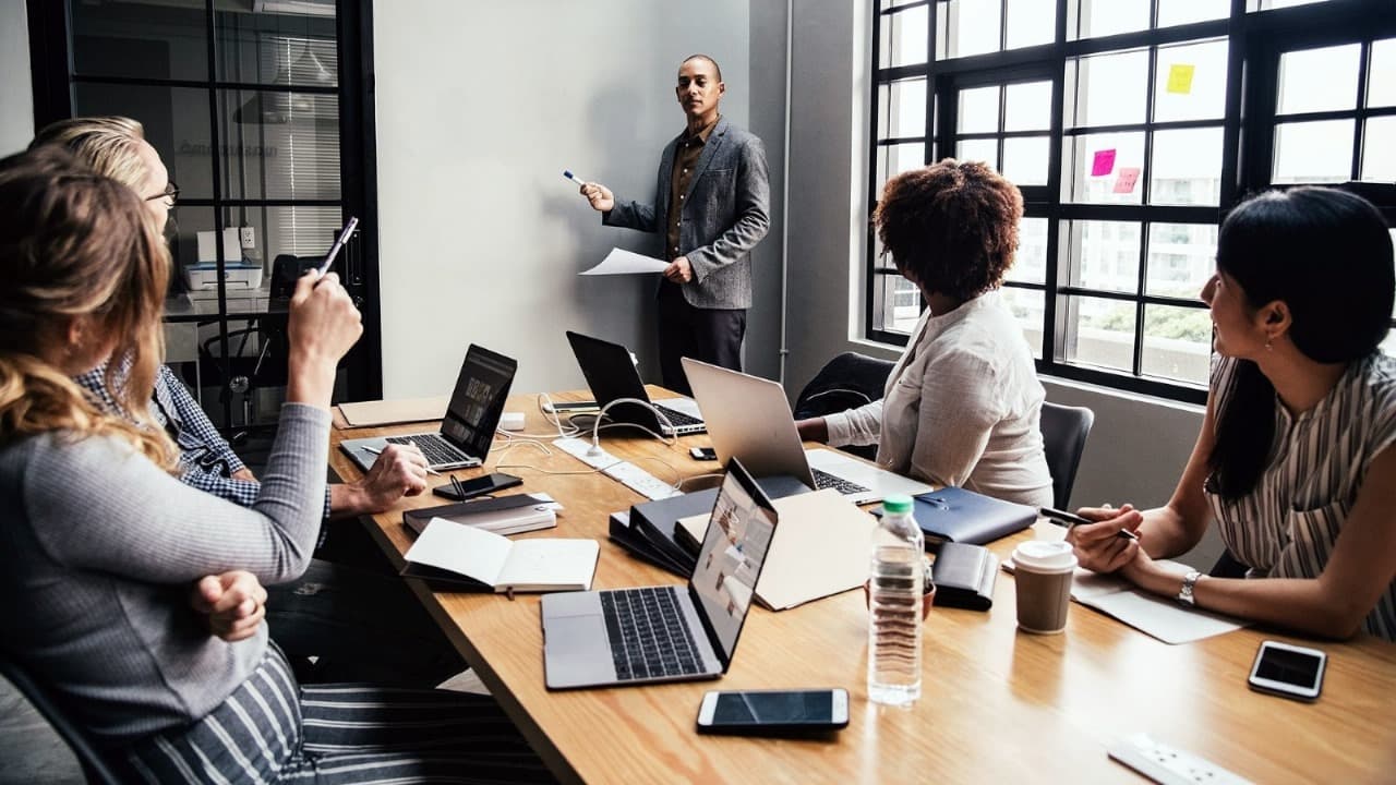 Step-by-Step Guide: How to Start a Side Hustle Successfully