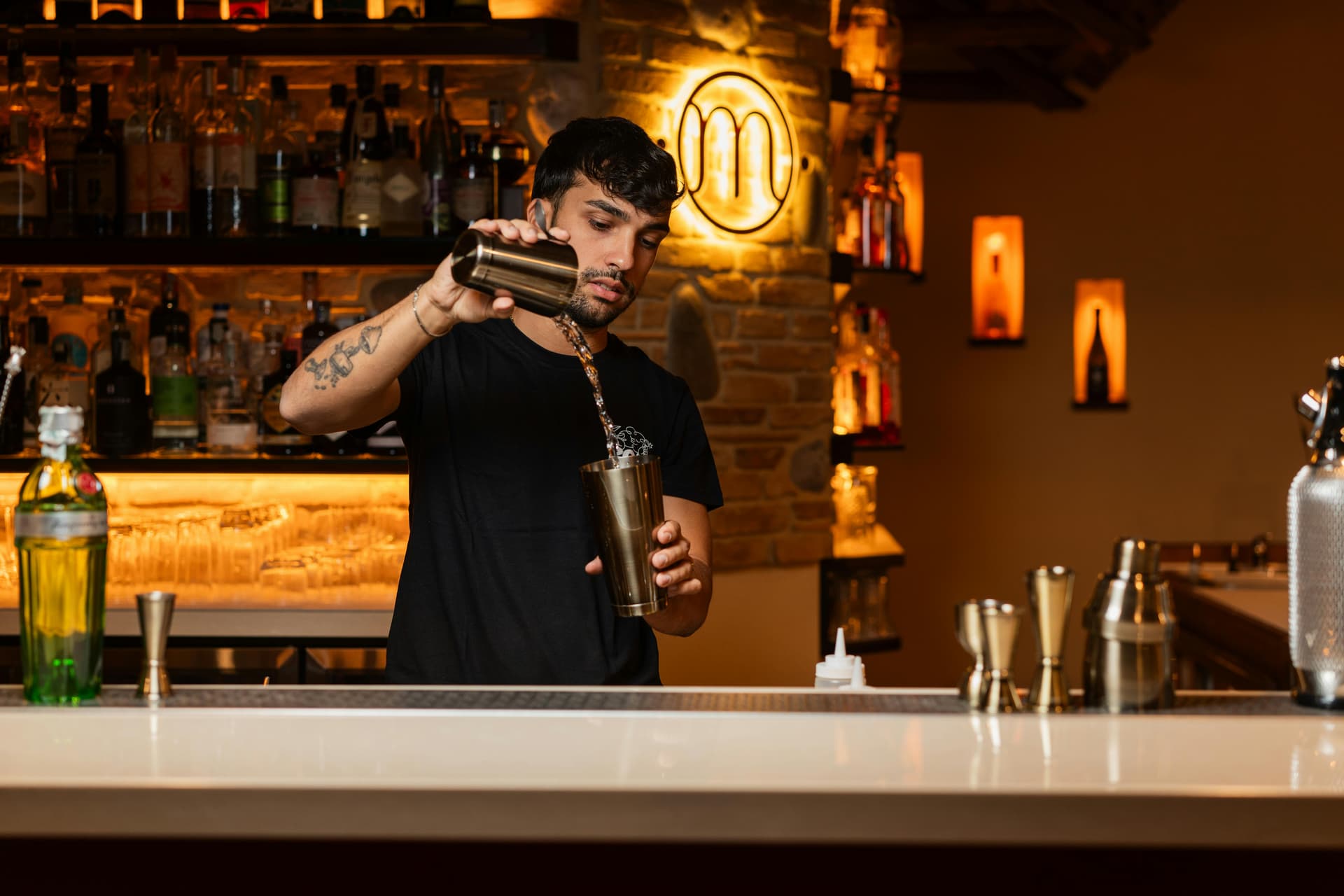 Transform Your Event Atmosphere with Mobile Bar Service Experts