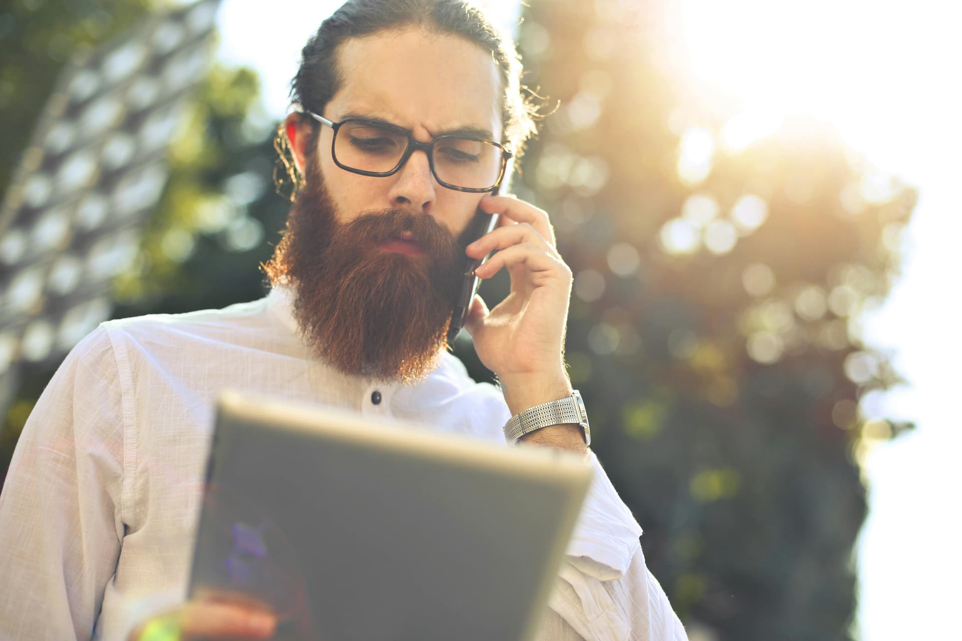 When Should Agencies Rent LinkedIn Profile Accounts?