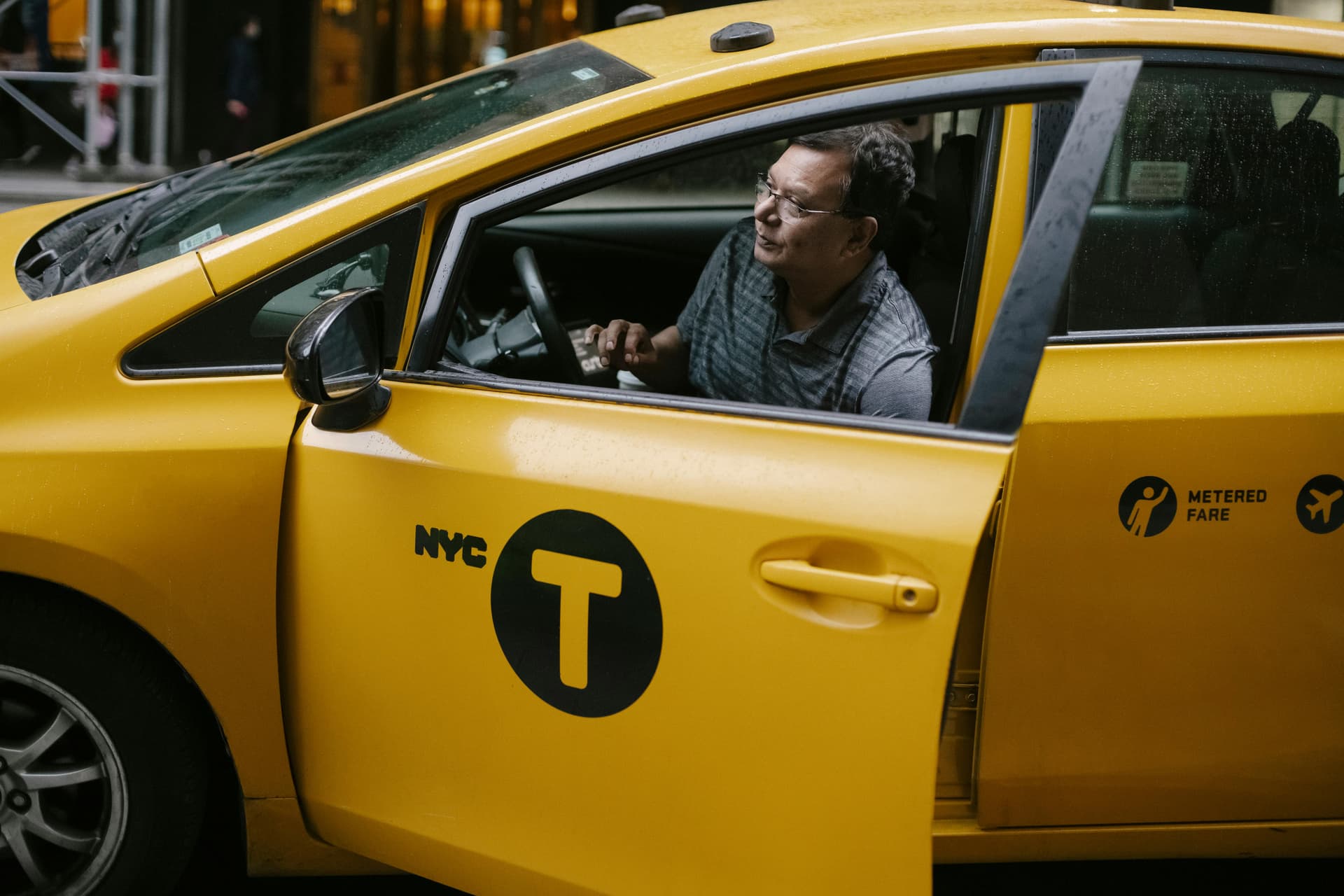Easy Online Taxi Booking with Gemini Taxis