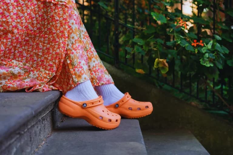 why are crocs so comfortable