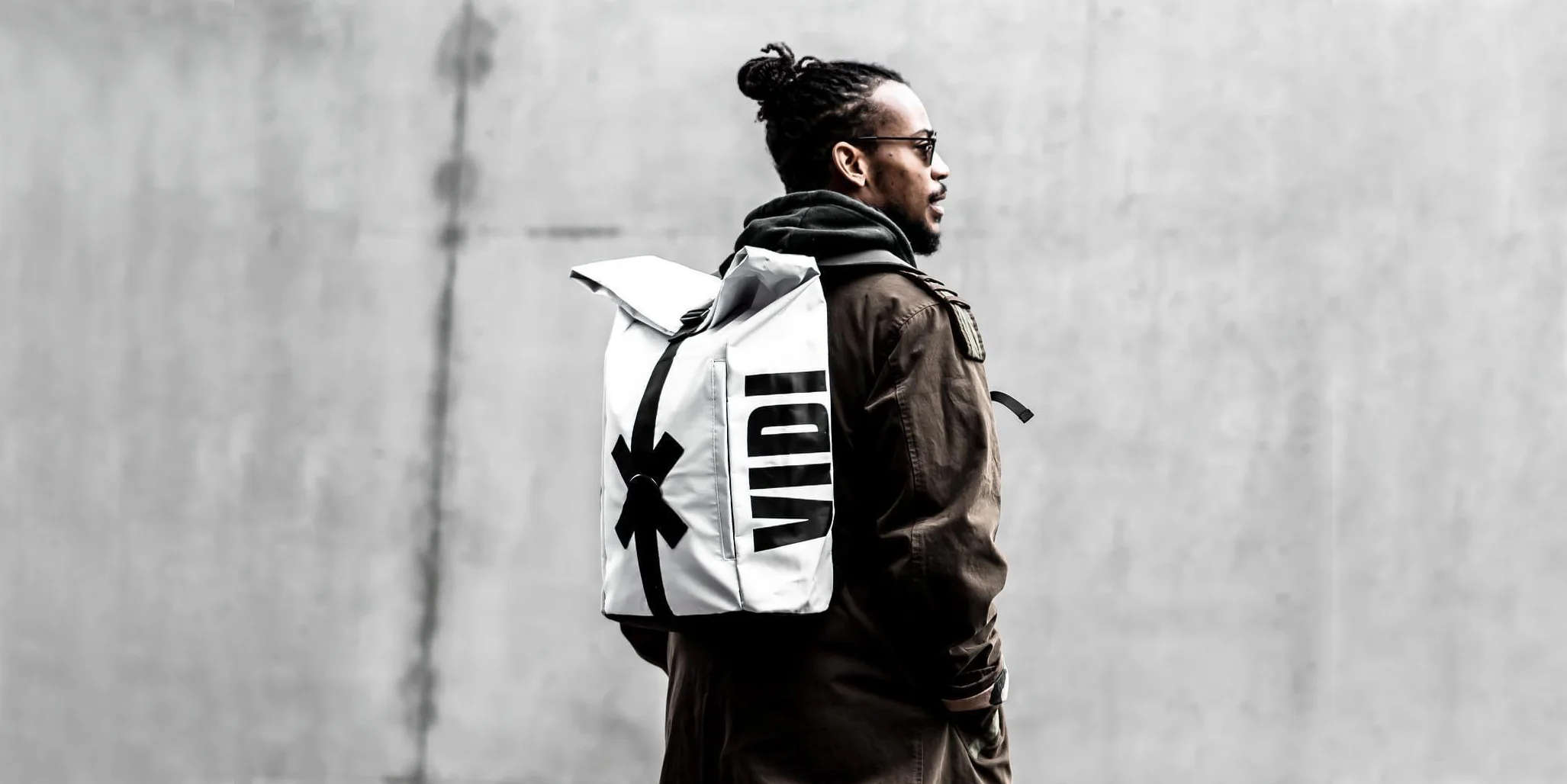 Wasserdichter Rucksack Laptop für Damen und Herren mit perfekter Organisation