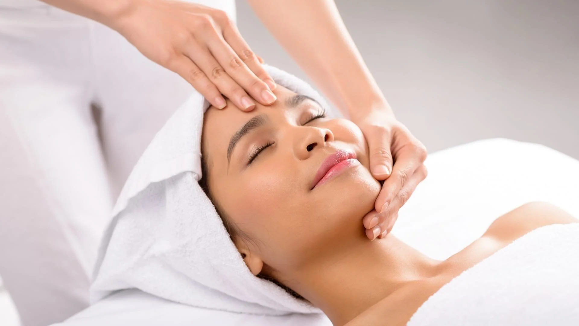Namaste Beauty – Dein Partner für Gesichtsbehandlungen Moers