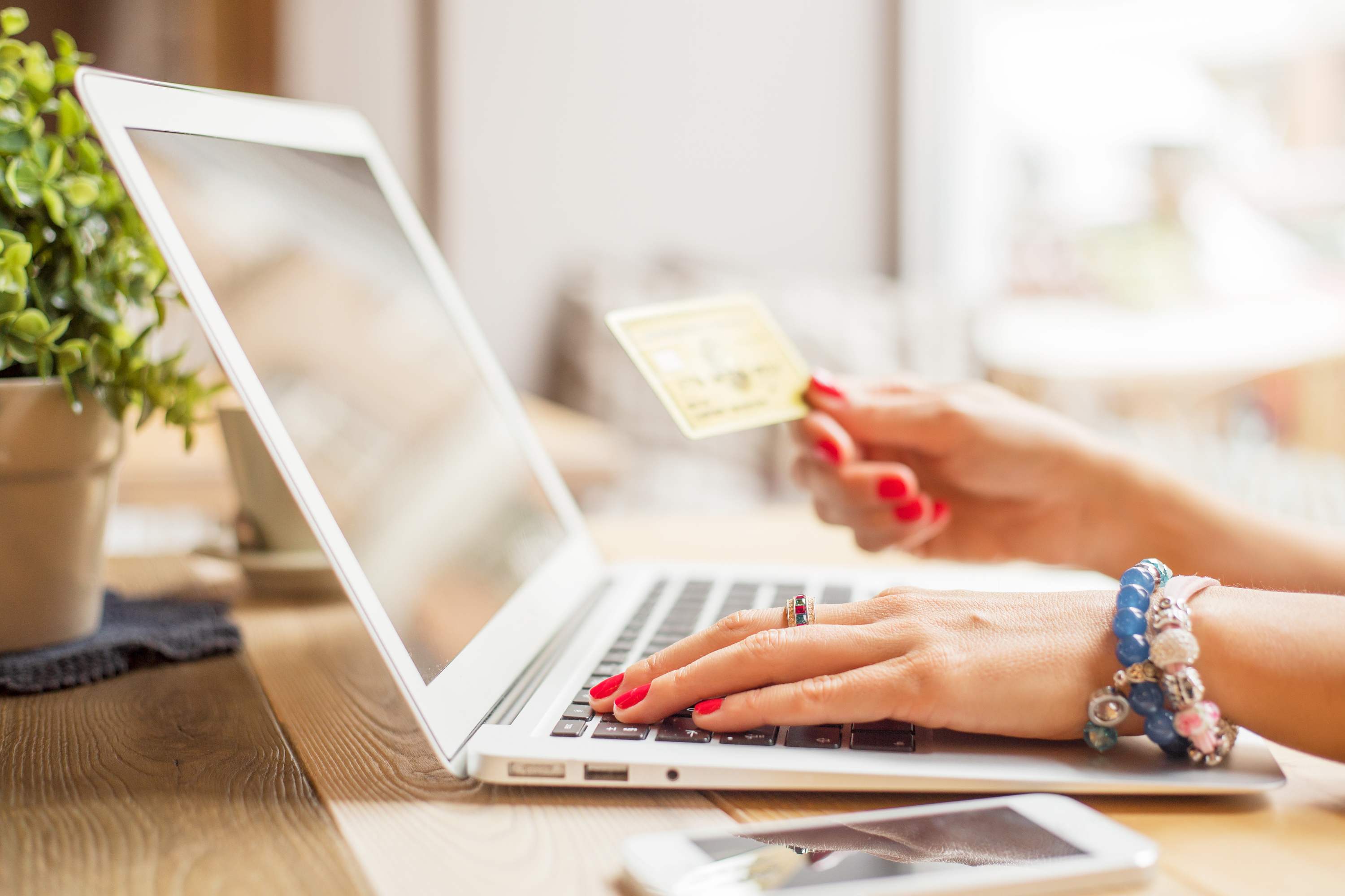 Shop Smart: Why intercityshops.com is Your Go-To for Shopping in Thunder Bay